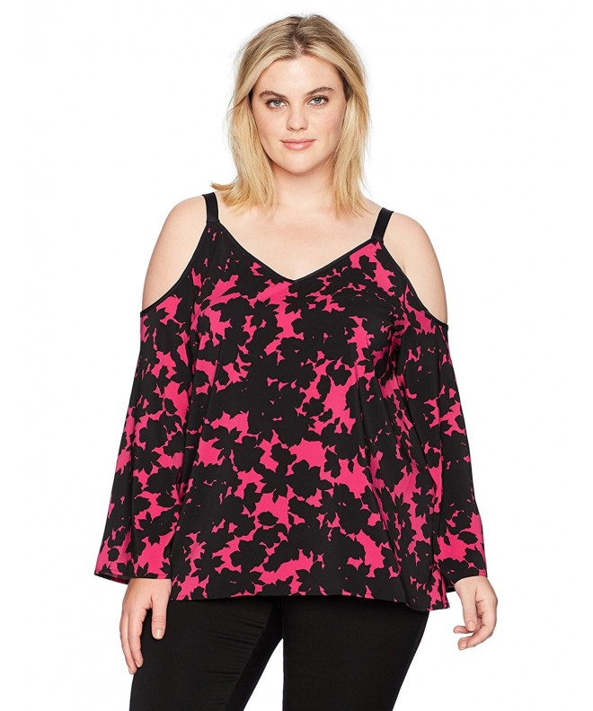 Rebel Wilson Angels Shoulder Blackout